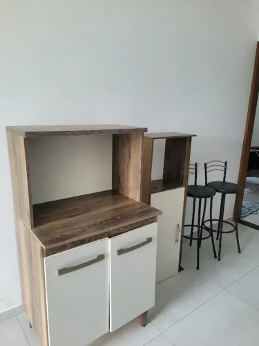Móveis usados para cozinha.