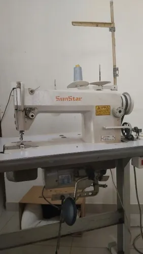 Maquina de Costura Reta 
