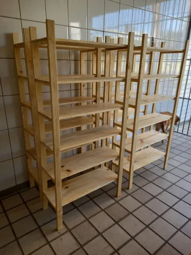 Prateleira em madeira 