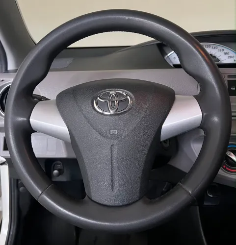 Toyota Etios XLS 1.5 Flex 16V 5P Mec. 2013