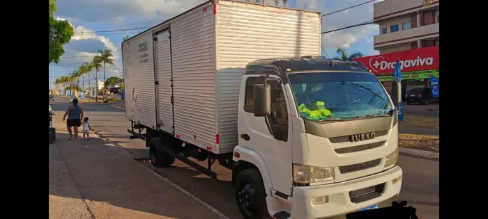Caminhão em ótimo estado de conservação para pessoas exigentes so zap *