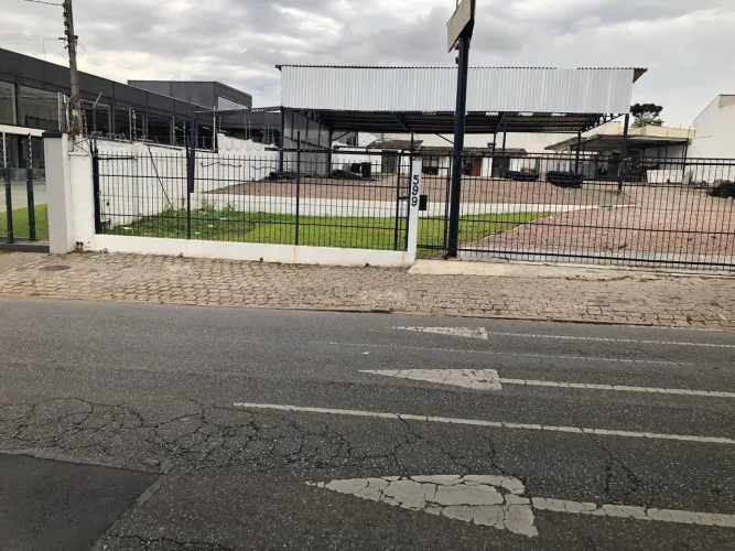 TERRENO/LOJA AV. PRESIDENTE KENNEDY