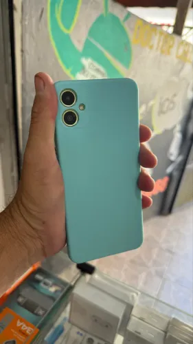 Samsung A05 128 gigas top