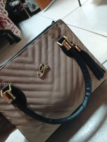 Bolsa Feminina Elegante Nude e Preta com Alça Transversal - Impecável! (NOVA!)