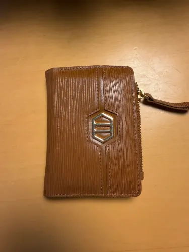 CARTEIRA AREZZO CARAMELO