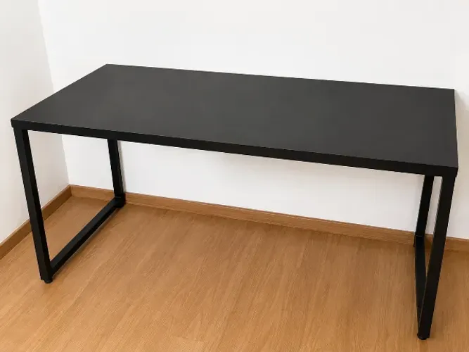 Mesa de escritório grande