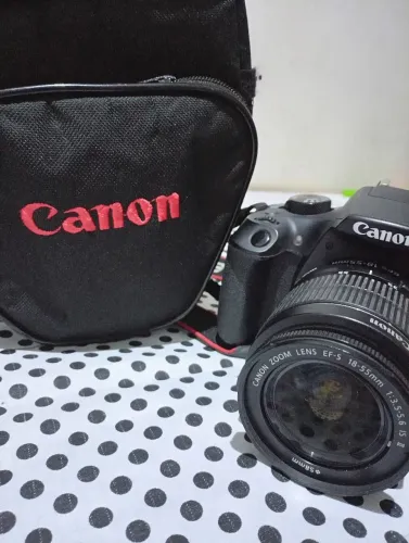 Câmera fotográfica profissional T6 rebel 