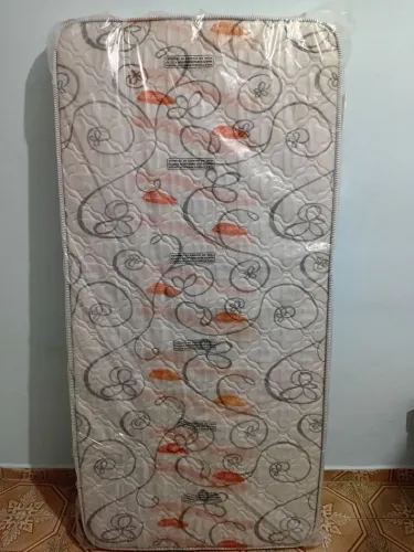 Colchão Solteiro 88cmx188cm espuma D23 marca Herval Trento