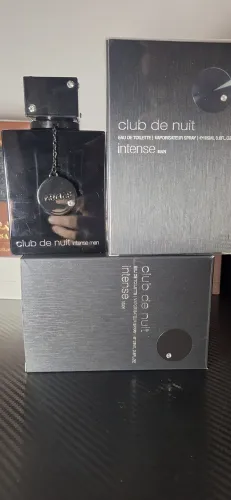 Club de nuit intense man