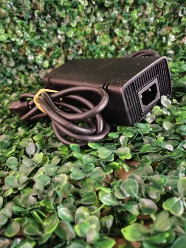 Fonte de Energia Xbox 360 Slim - Completa