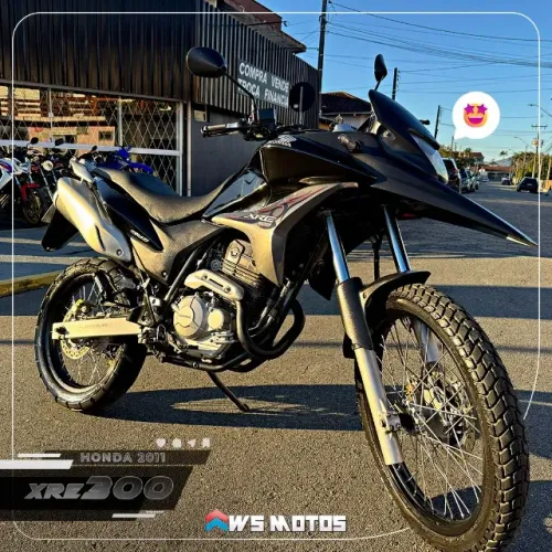XRE 300 2011