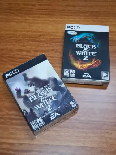 Kit Black & White 2 + Expansão Battle of the Gods PC - Box Rígido Raridade