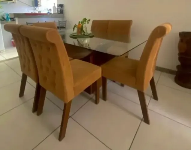 Vendo conjunto 6 cadeiras de jantar