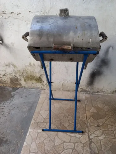 Vende churrasqueira no precinho