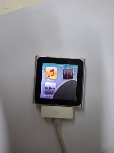 Ipod nano DEFEITO retirar peças