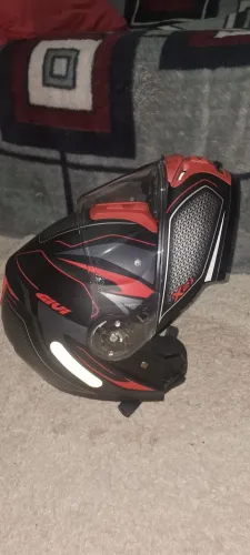 Capacete articulado GIVI