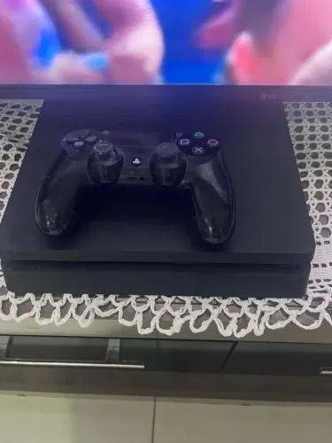 Vendo ps4 slim 1tb