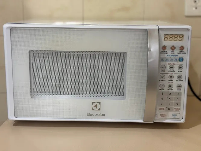 Microondas Eletrolux 20 litros