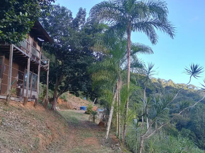 Vendo ou troco sítio por terreno na serra