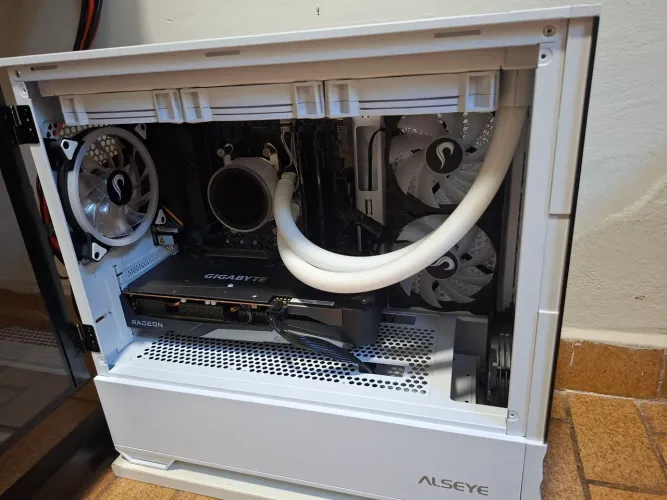 PC GAMER AMD
