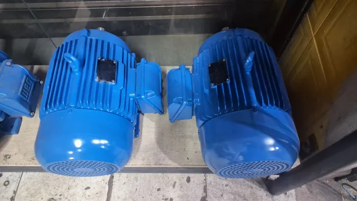 Motor trifásico  15 cv 3500 rpm