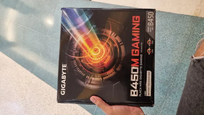 Placa-mãe gigabyte B450M GAMING