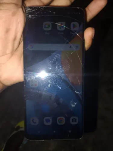 Vendo Celular motog22 tela trincada nunca foi pro conserto 