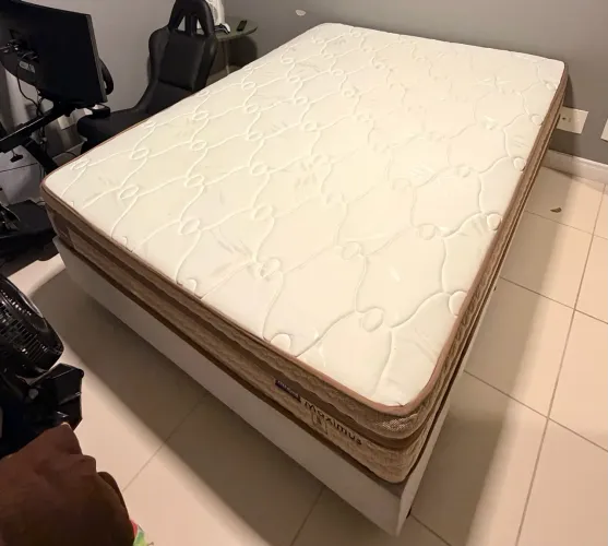 Cama de casal Probel (MUITO NOVA)