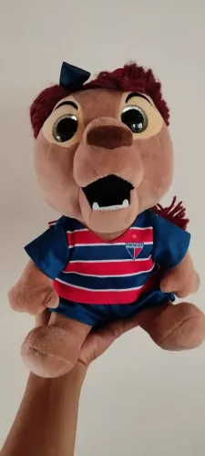 Boneca pelúcia Leoa Stella, a mascote oficial feminina do Fortaleza Esporte Clube