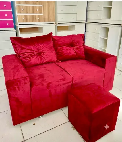Sofá 2 Lugares com Puff junto Confortável e Elegante(Entrega Grátis)
