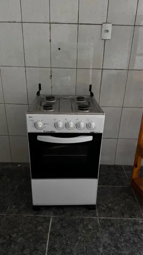Fogão Esmaltec 4 bocas Pouco Usado