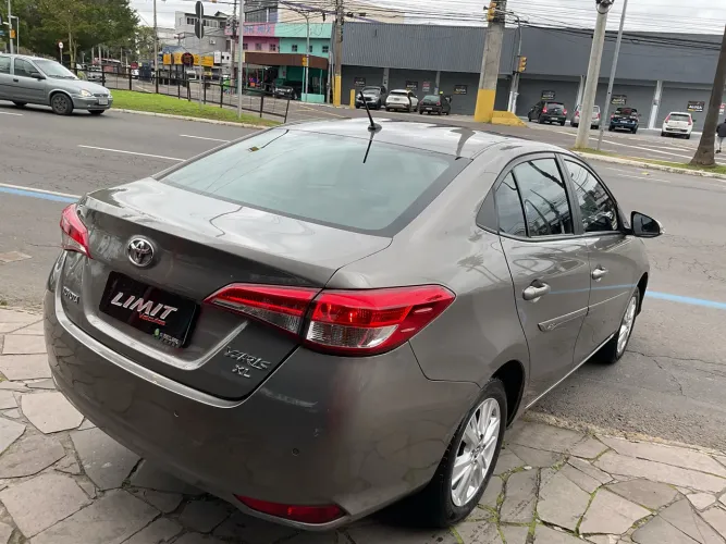 Toyota Yaris XL Sedan 1.5 Flex 16V 4P Aut. 2019