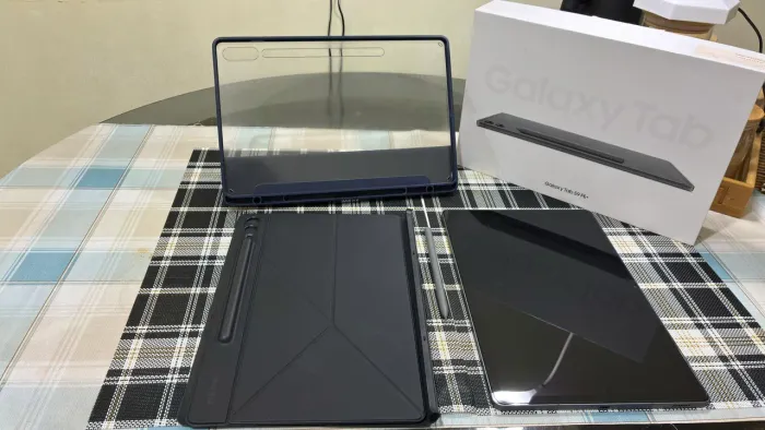 SAMSUNG Galaxy Tab S9 FE+