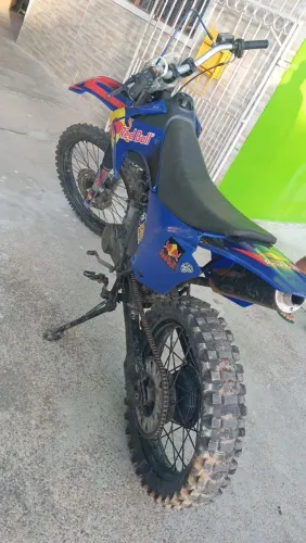 Moto de trilha xr 200