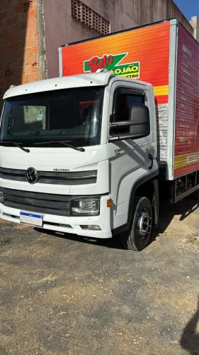 Caminhão vw delivery 13.180