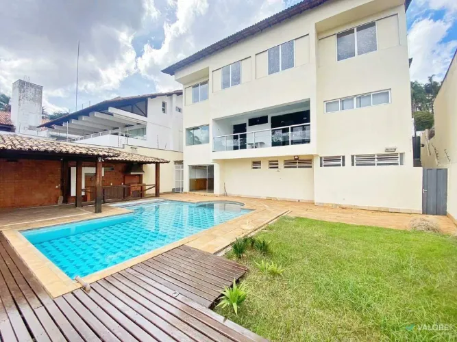 Casa 4 quartos - Bairro Mangabeiras