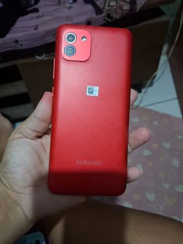 Vendo celular usado Samsung A03 em bom estado vermelho