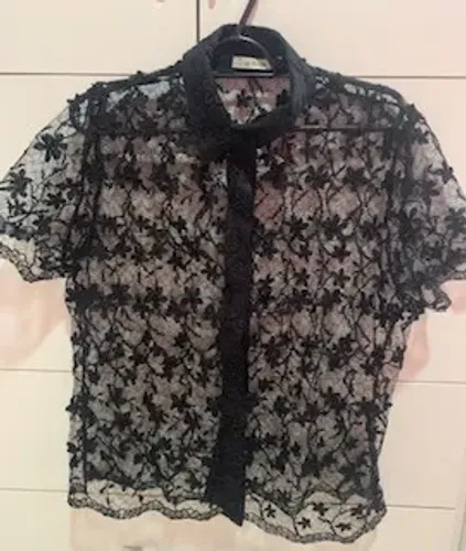 Camisa rendada Rosa Miranda