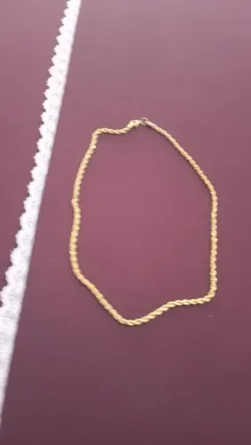 Cordão dourado de aço inoxidável