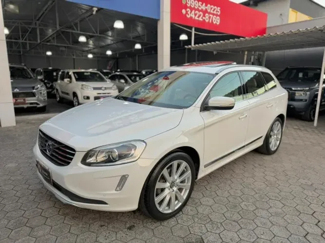 Volvo XC 60 T-6 Inscription 2.0 FWD 5P 2015