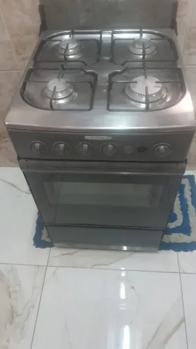 Vende-se  fogão brastemp bege 4bocas 450,00