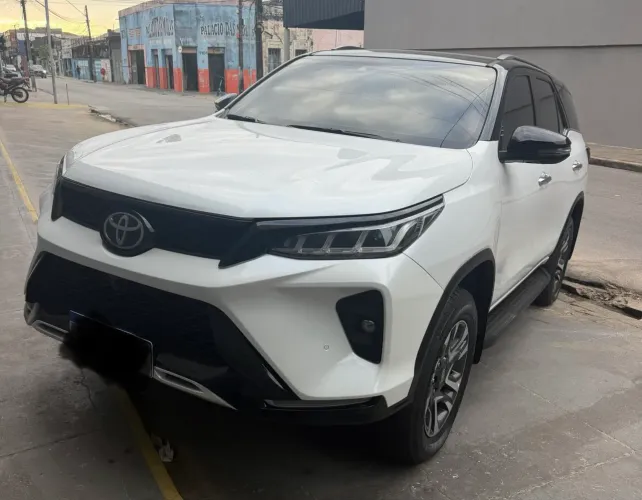 Toyota Hilux SW4 Diamond 2.8 TB 4X4 Die. Aut. 2024