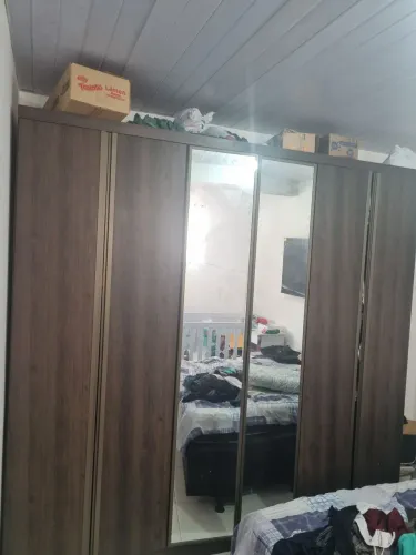 Guada roupa 