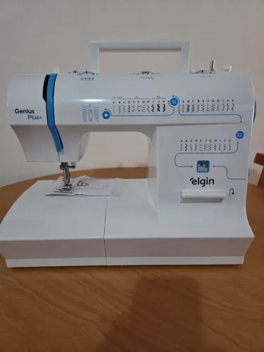Vendo Maquina de costura Elgin