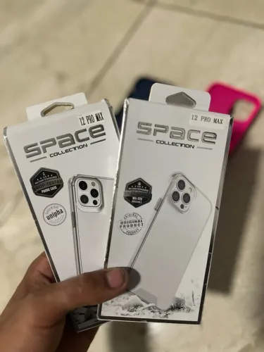2 capinha do iPhone 12 Pro, R$20,00 leva as 2!