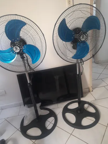 Ventilador de tripé novos