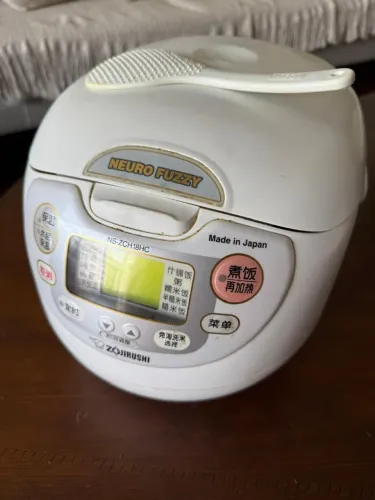 Panela de Arroz Zojirushi Neuro Fuzzy NS-ZCC10 - 10 Cups - Made in Japan