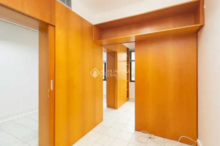 Sala para aluguel no bairro Petrópolis, Porto Alegre