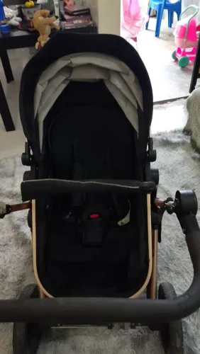 Carrinho e bebê conforto completo!