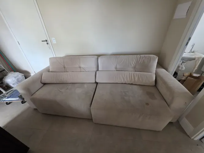 Sofá de 4 lugares usado